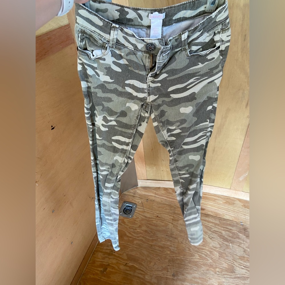 camo print skinny jeans